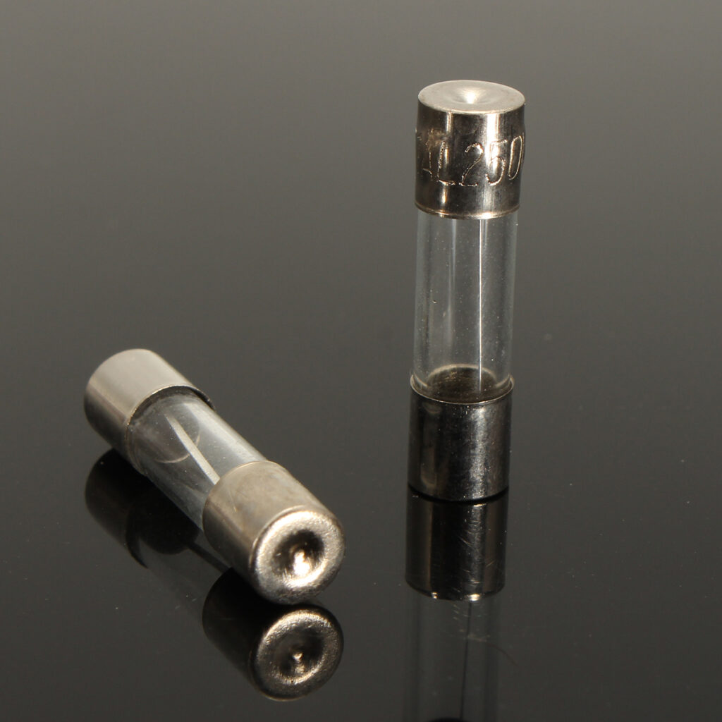 Fusibili_kit_100Pcs_5x20mm_0.2A-20A